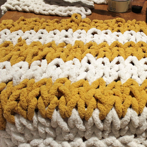 Chunky Knit Throw Blanket Making Workshop (Cambridge)