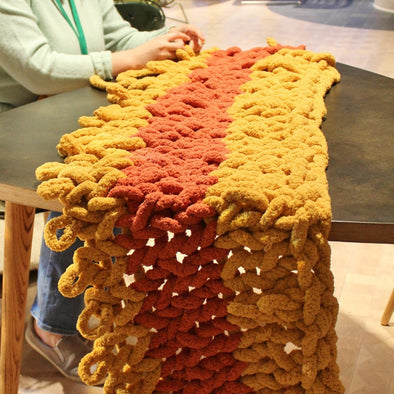 Chunky Knit Throw Blanket Making Workshop (Chicago)